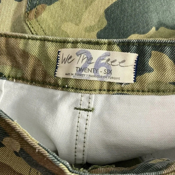 Free People Remy‎ Pant Camo Printed Moss Green - Picture 10 of 12